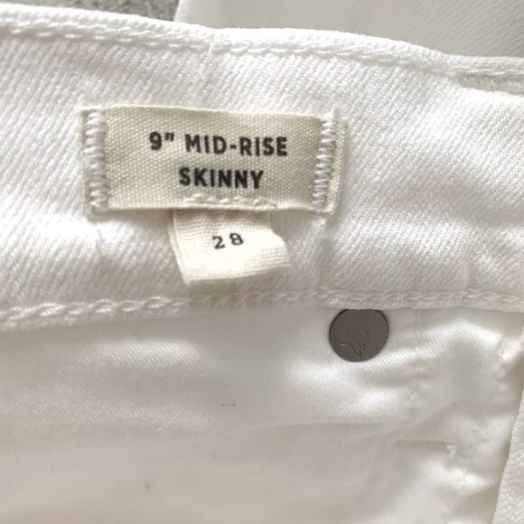 MADEWELL 9" Mid-Rise Skinny Jeans in Pure White! - Picture 7 of 9